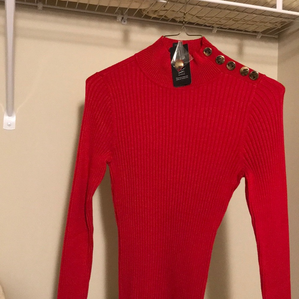 Sweaters - Picture 3 of 3